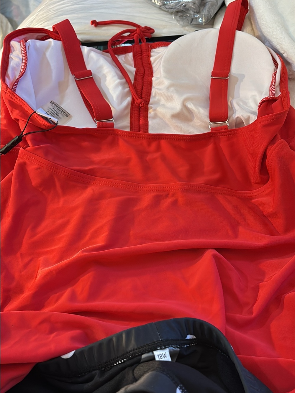 🚘 🆕 Plus Size Red Tankini Top with polkadot boy, short bottoms size 18W - Picture 5 of 12